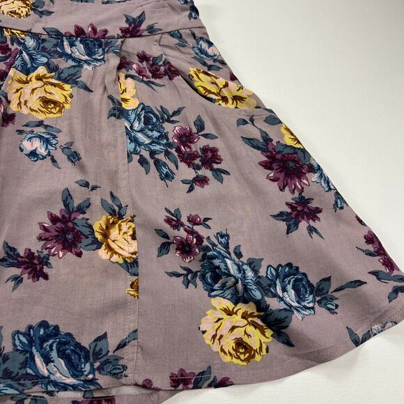 Free People Lavender Floral Rayon Flowy Swing Shorts Wide Leg Side Zip Size 4 - Picture 4 of 8